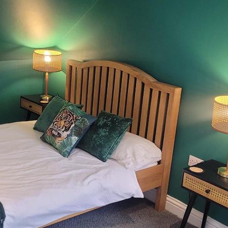 Leckhampton Road Apartments - Cheltenham Bagian luar foto