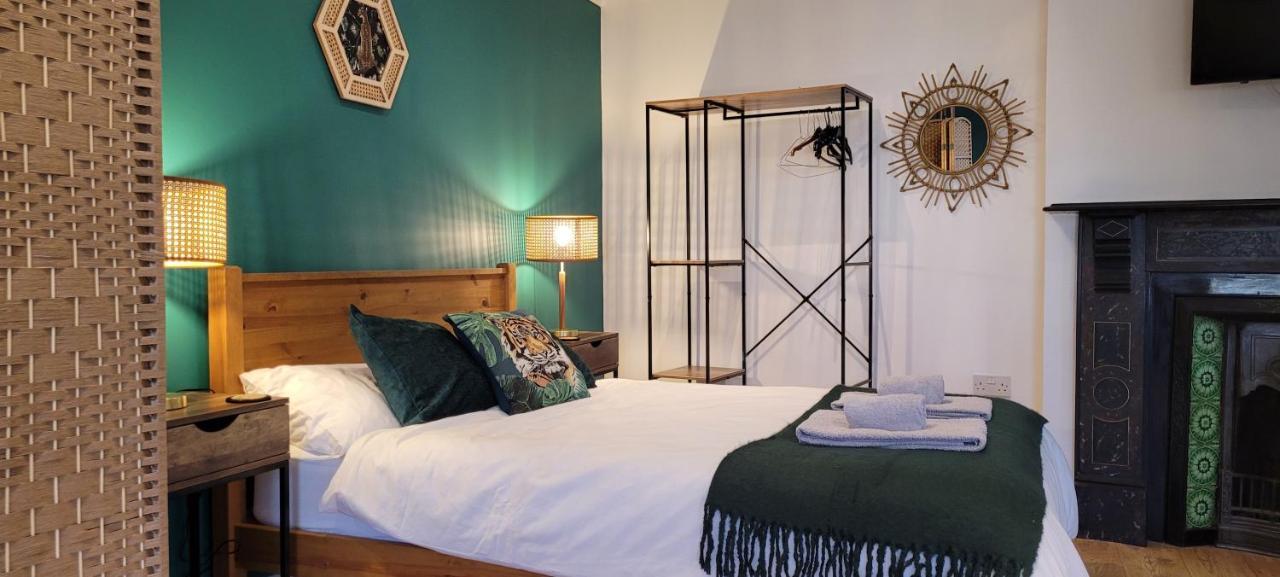 Leckhampton Road Apartments - Cheltenham Bagian luar foto