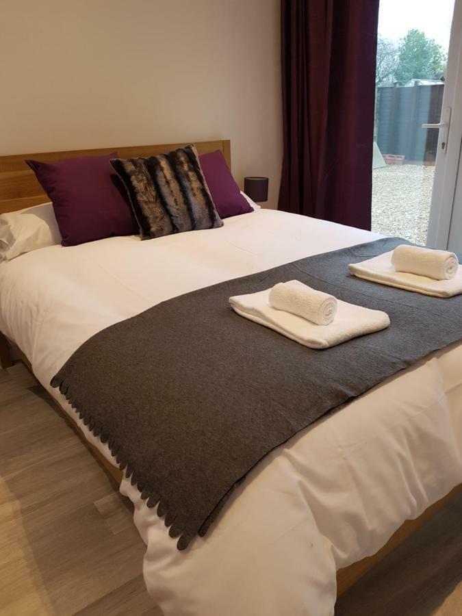 Leckhampton Road Apartments - Cheltenham Bagian luar foto